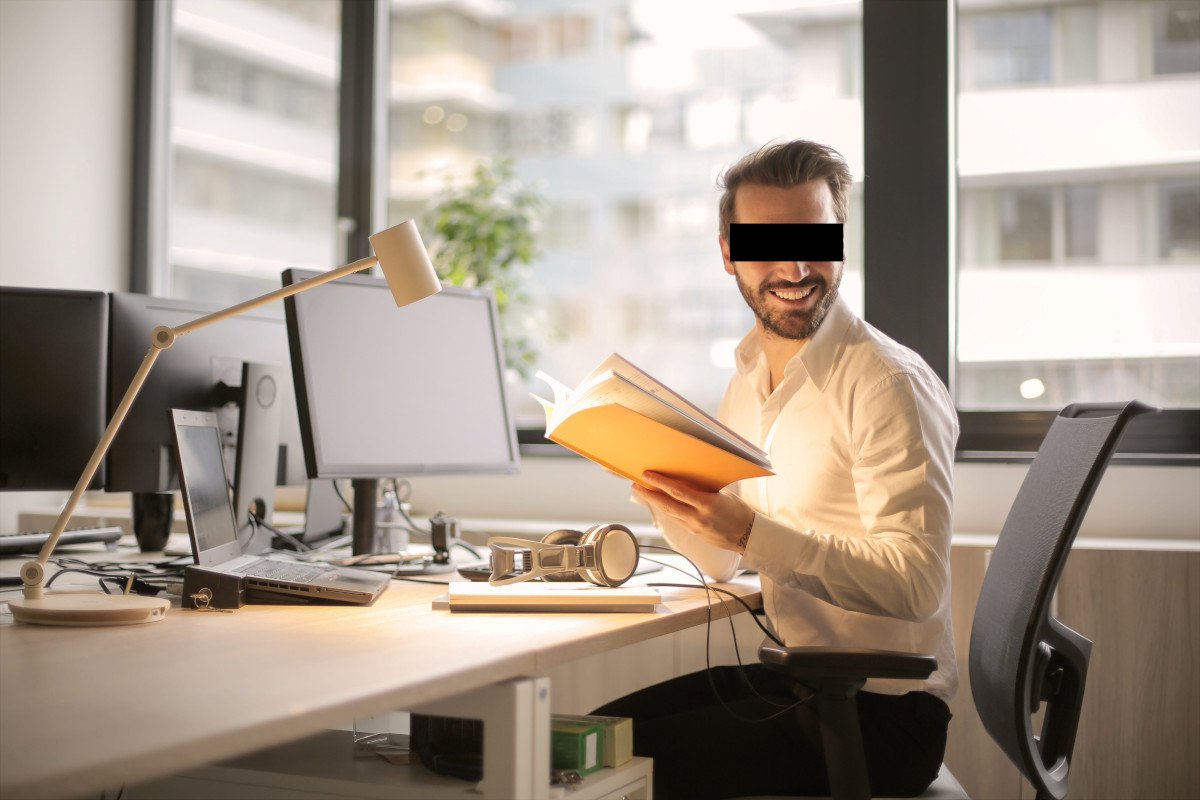 What can be revealed in a grey box test?